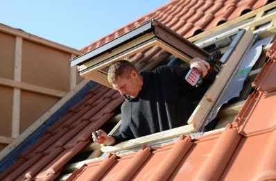 Pose de fenêtres de toit Velux à Monthelie